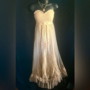 Elegant Strapless Cream Lace Dress